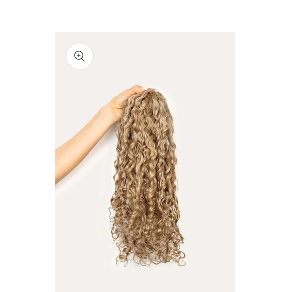 Luxurious Wavy Hair Extensions - Blonde - Picture 2 of 2